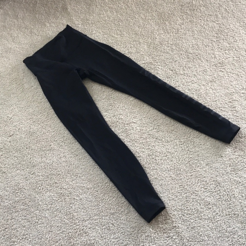 Wonder under black lululemon leggings